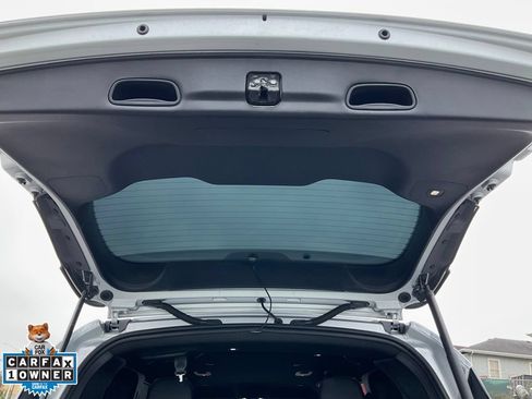 Used 2023 Chrysler Pacifica Touring-L w/ S Appearance Package FWD image 10