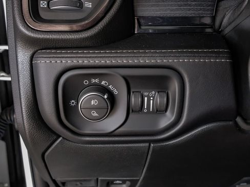 Used 2022 RAM 3500 Limited RWD image 27