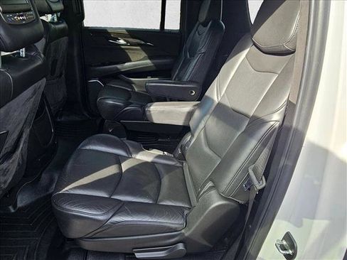 Used 2018 Cadillac Escalade ESV Platinum image 22