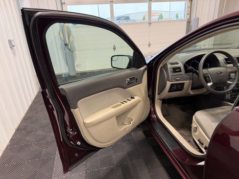 Used 2012 Ford Fusion SE FWD image 5