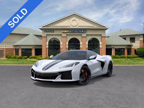 New 2026 Chevrolet Corvette E-Ray image 1