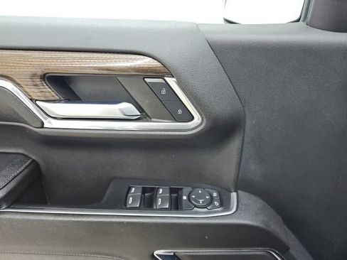 Used 2023 Chevrolet Silverado 1500 LT AWD/4WD image 24