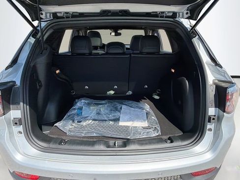 New 2026 Jeep Compass Trailhawk w/ Sun, Sound & Navigation Group AWD/4WD image 29