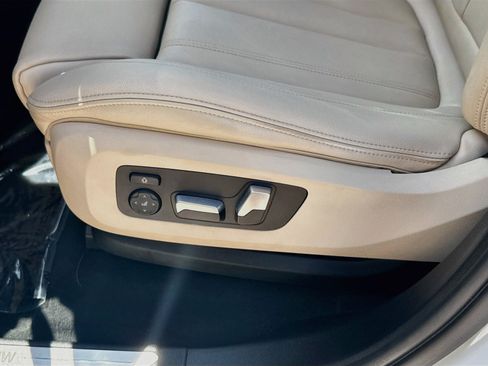 Used 2022 BMW X5 sDrive40i RWD image 18