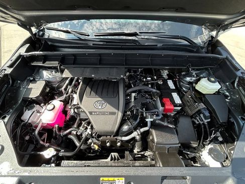 Used 2026 Toyota Highlander XLE AWD/4WD image 33