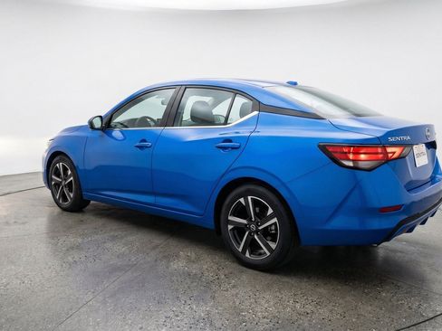 Used 2025 Nissan Sentra SV FWD image 6