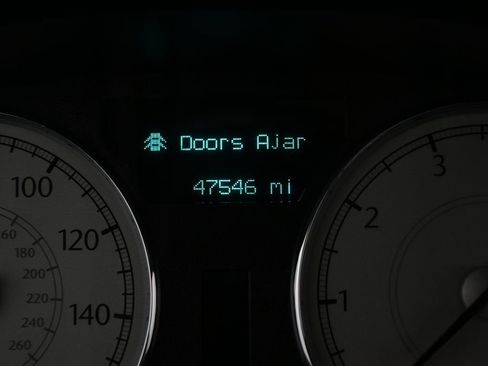 Used 2006 Chrysler 300 C w/ Sound Group II image 26