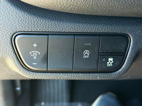 Used 2024 Kia Seltos S image 32