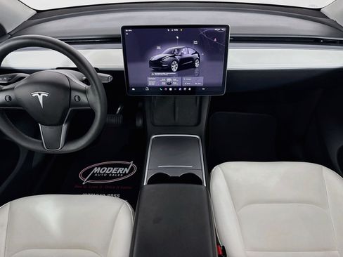 Used 2023 Tesla Model Y Long Range AWD/4WD image 26