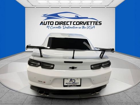 Used 2019 Chevrolet Camaro ZL1 RWD image 8