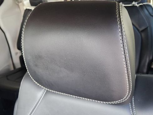 Used 2024 Chrysler Pacifica Touring-L FWD image 24