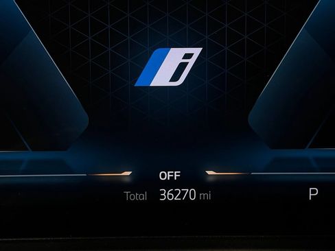 Used 2024 BMW i4 eDrive35 w/ Premium Package RWD image 16