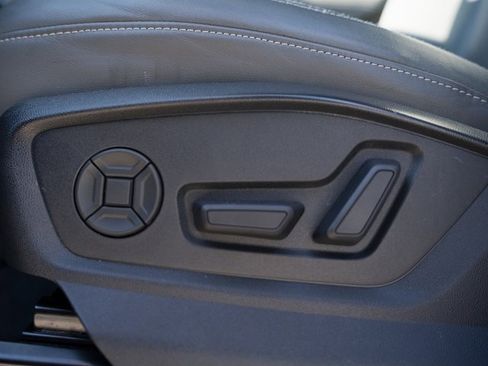 Used 2019 Audi Q8 Premium Plus w/ Premium Plus image 20