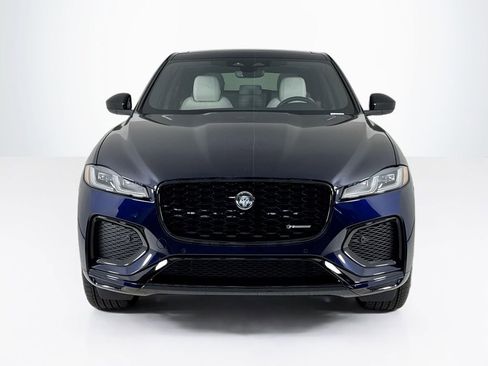 Certified 2025 Jaguar F-PACE R-Dynamic S AWD/4WD image 8