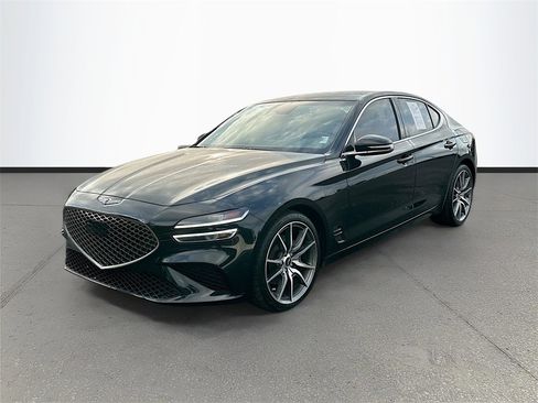 Used 2023 Genesis G70 2.0T image 3