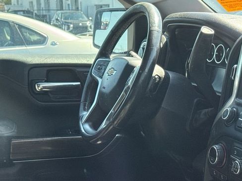 Used 2021 Chevrolet Silverado 1500 LT image 13