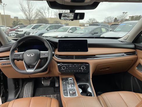 Used 2024 INFINITI QX60 Sensory w/ Vision Package image 19