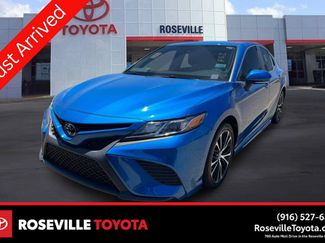 Used 2019 Toyota Camry SE w/ Convenience Package FWD video 1