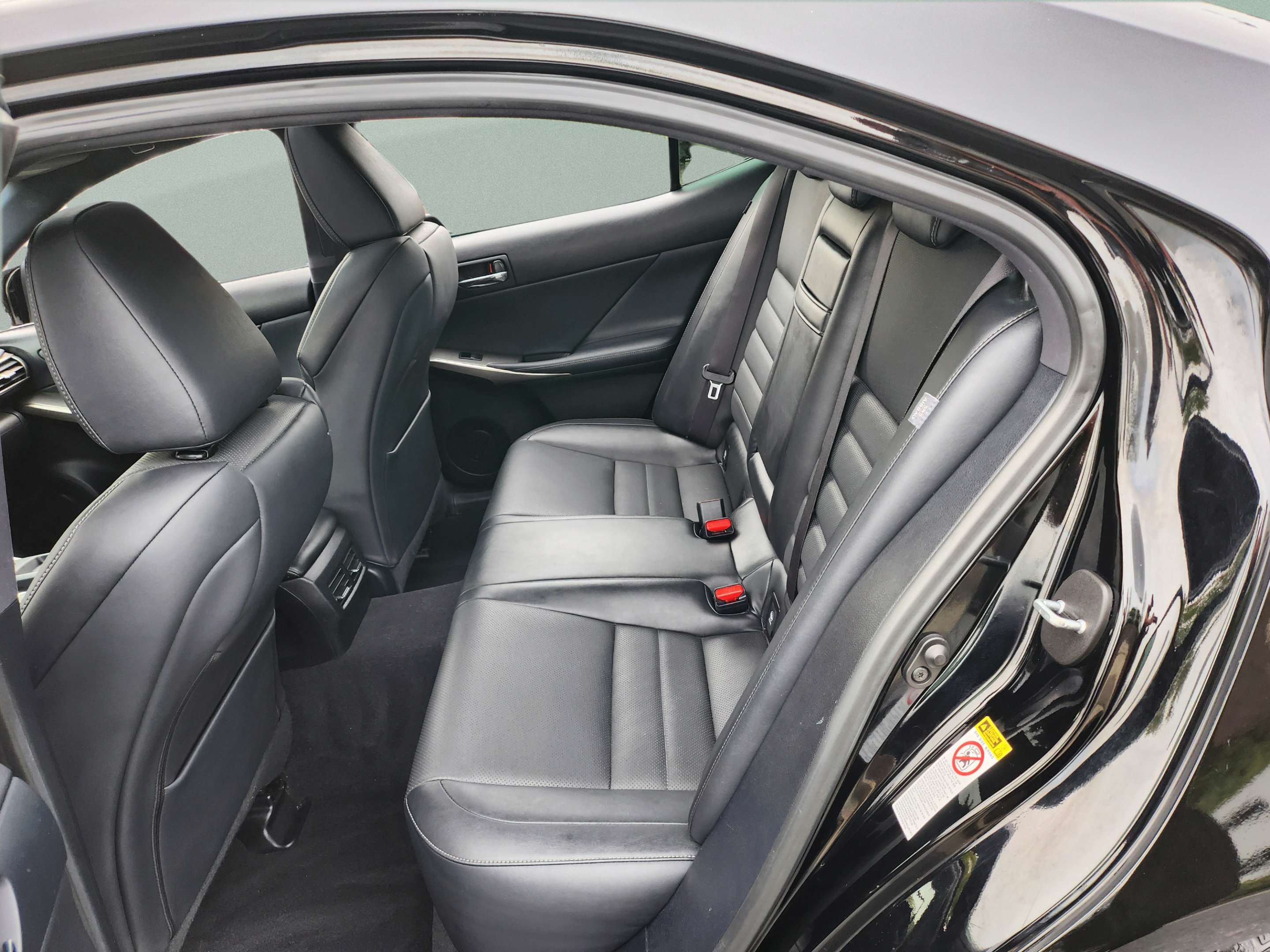 Used 2015 Lexus IS 250 w/ F-Sport Package RWD image 22
