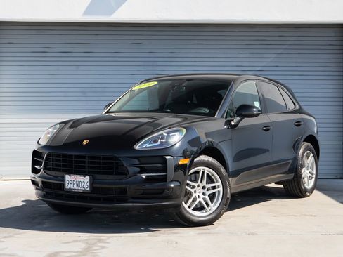 Used 2020 Porsche Macan w/ Premium Package AWD/4WD image 1