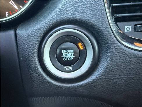 Used 2018 Dodge Durango R/T w/ Technology Group image 45