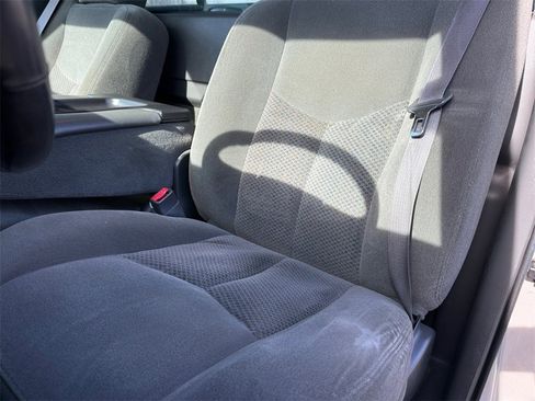 Used 2004 Chevrolet Silverado 1500 w/ Light Duty Power Package image 12