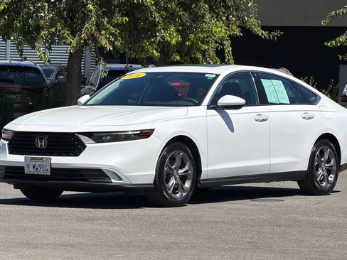 Certified 2024 Honda Accord EX image 8
