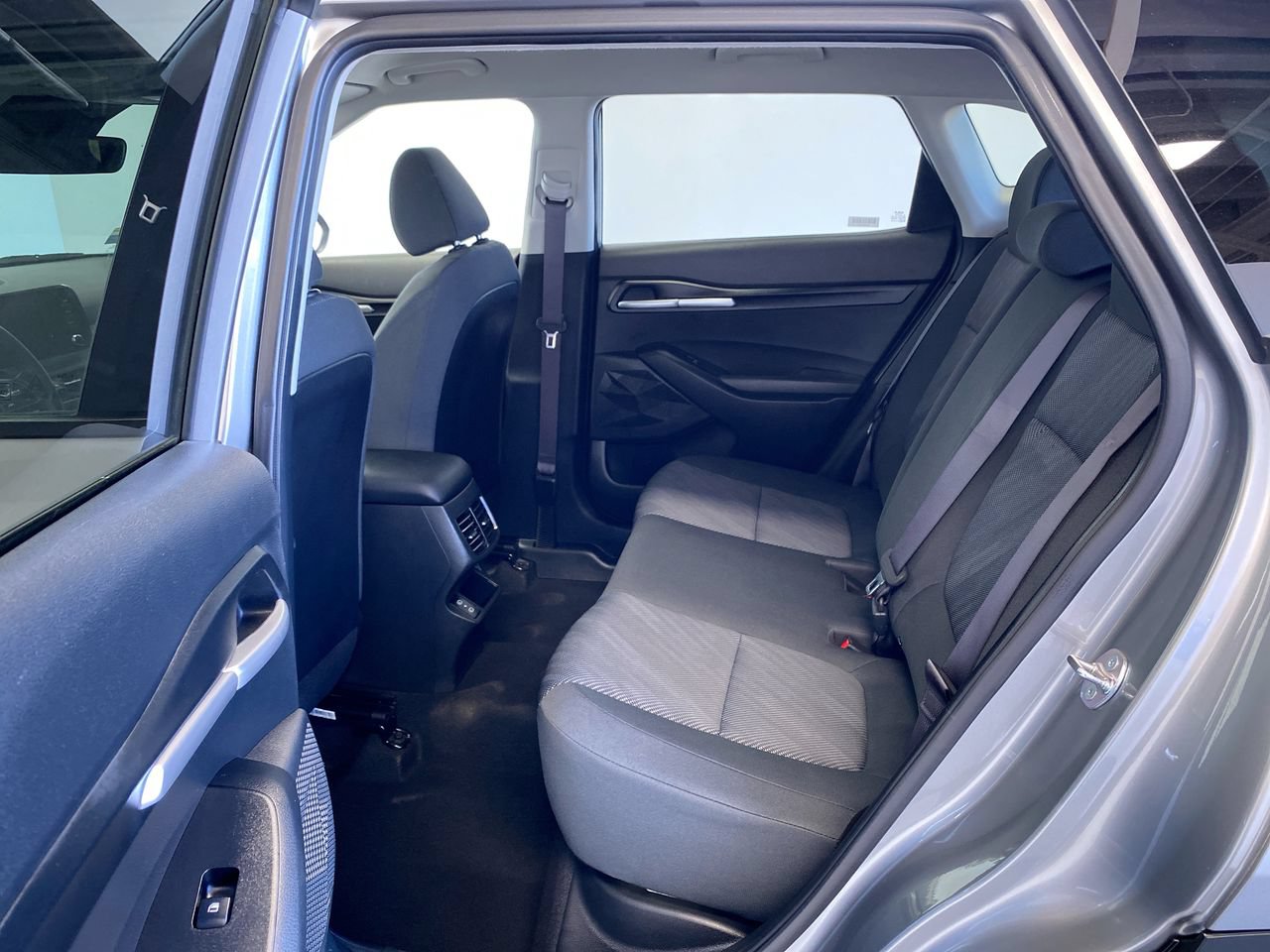 Certified 2026 Kia Seltos LX AWD/4WD image 32