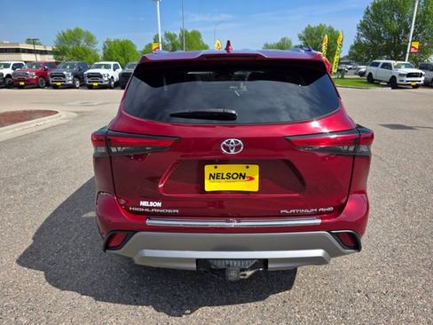 Used 2023 Toyota Highlander Platinum AWD/4WD image 10