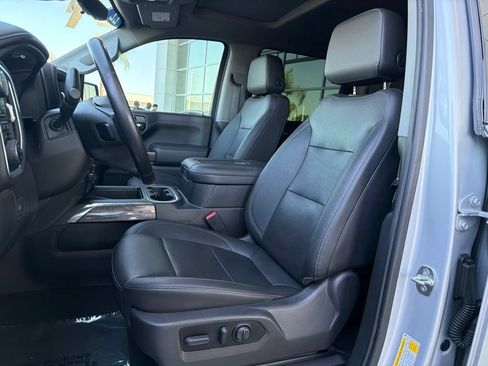 Used 2022 Chevrolet Silverado 1500 LTZ w/ LTZ Premium Package AWD/4WD image 9
