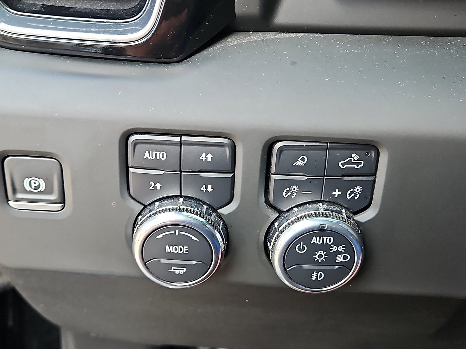 Used 2024 GMC Sierra 1500 Denali Ultimate AWD/4WD image 18