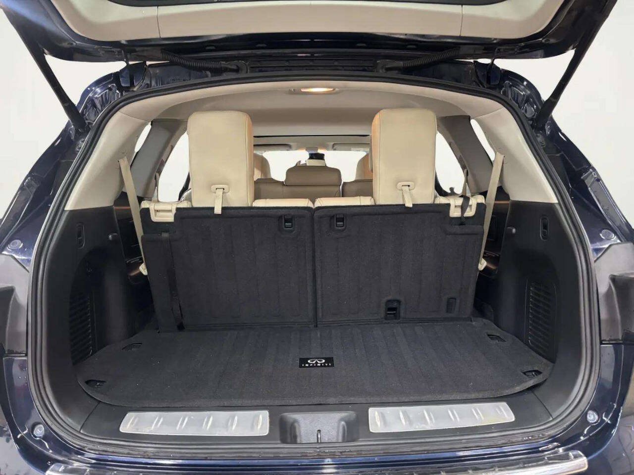Used 2015 INFINITI QX60 Luxe w/ Premium Plus Package AWD/4WD image 18
