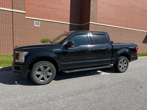 Used 2018 Ford F150 XLT w/ Equipment Group 302A Luxury AWD/4WD image 5