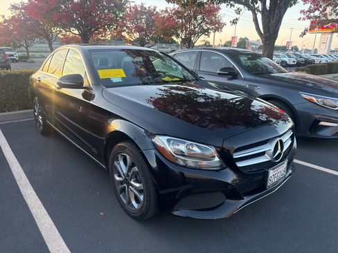 Used 2018 Mercedes-Benz C 300 4MATIC Sedan image 1