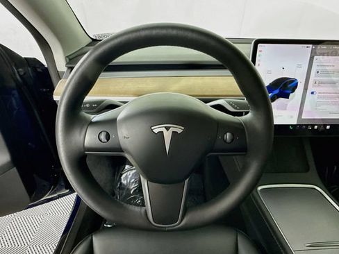 Used 2023 Tesla Model Y Long Range AWD/4WD image 10