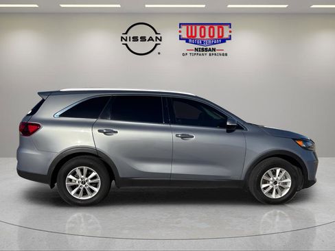 Used 2019 Kia Sorento LX w/ Option Group 020 image 2