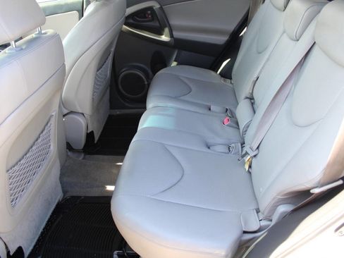 Used 2007 Toyota RAV4 Limited image 10