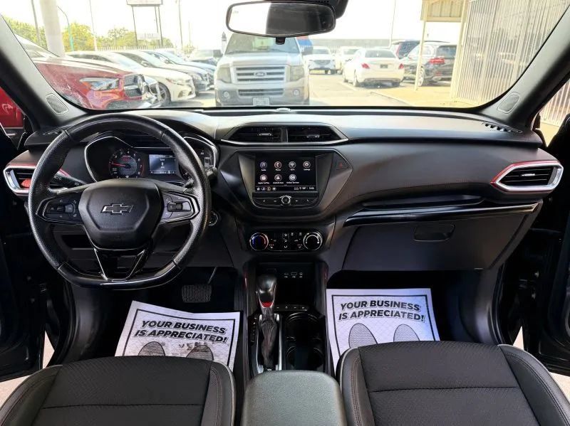 Used 2022 Chevrolet TrailBlazer RS FWD image 42