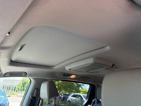 Used 2018 Honda Odyssey EX-L image 27