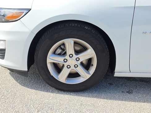 Used 2023 Chevrolet Malibu LS FWD image 5