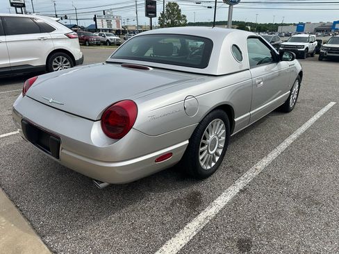 Used 2004 Ford Thunderbird RWD image 9