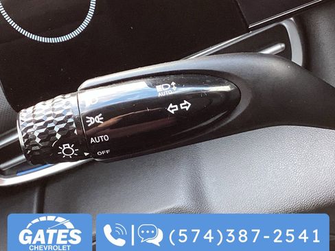 Used 2025 Hyundai Elantra SEL FWD image 26