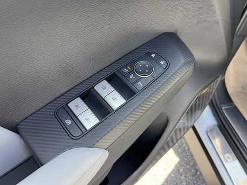 New 2026 Mitsubishi Outlander SE image 18