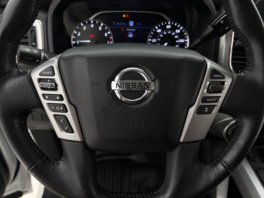 Used 2021 Nissan Titan SV w/ SV Convenience Package AWD/4WD image 16