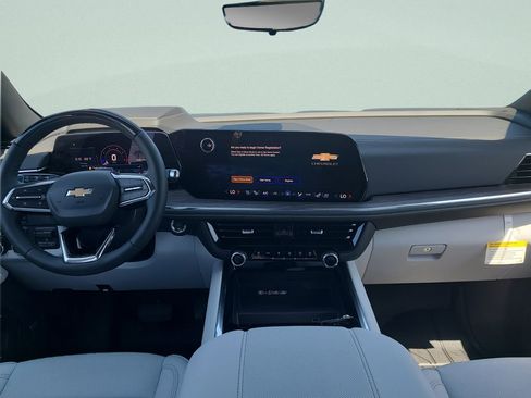 New 2026 Chevrolet Suburban Premier AWD/4WD image 11