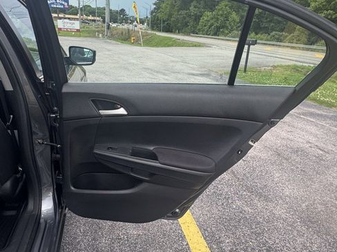 Used 2011 Honda Accord LX image 10