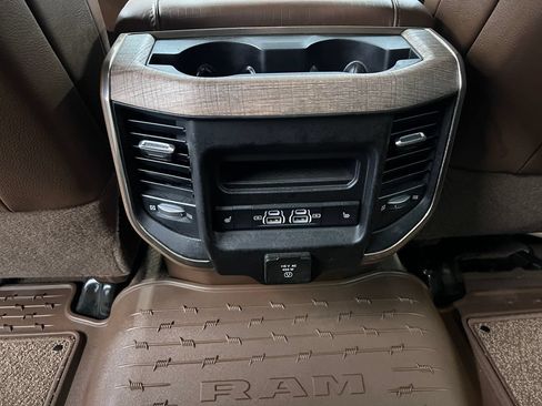 Used 2022 RAM 3500 Limited AWD/4WD image 28
