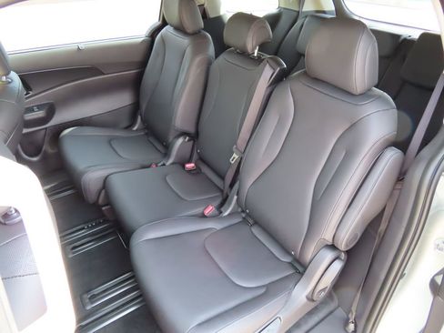 New 2026 Kia Carnival SX image 25