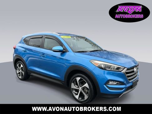 Used 2016 Hyundai Tucson Sport image 1