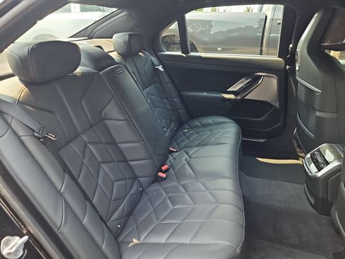 Used 2025 BMW 740i xDrive AWD/4WD image 15